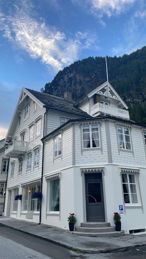 Sylte Hotell, Valldal Exterior photo